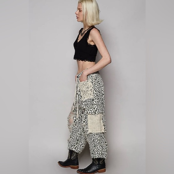 POL Leopard Print Wide Leg Pants with Cream Accents Size L - Picture 2 of 7